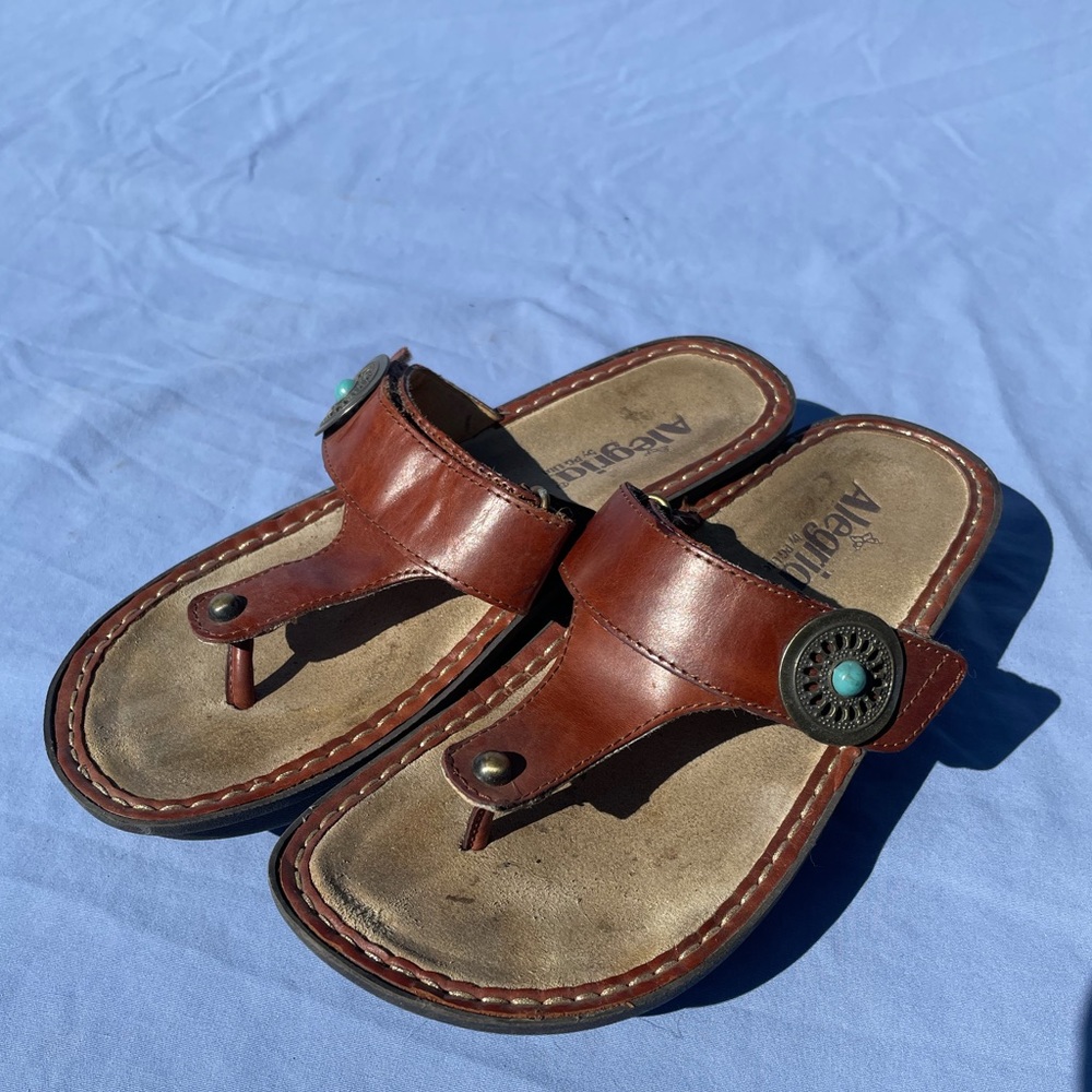 Alegria leather slides
